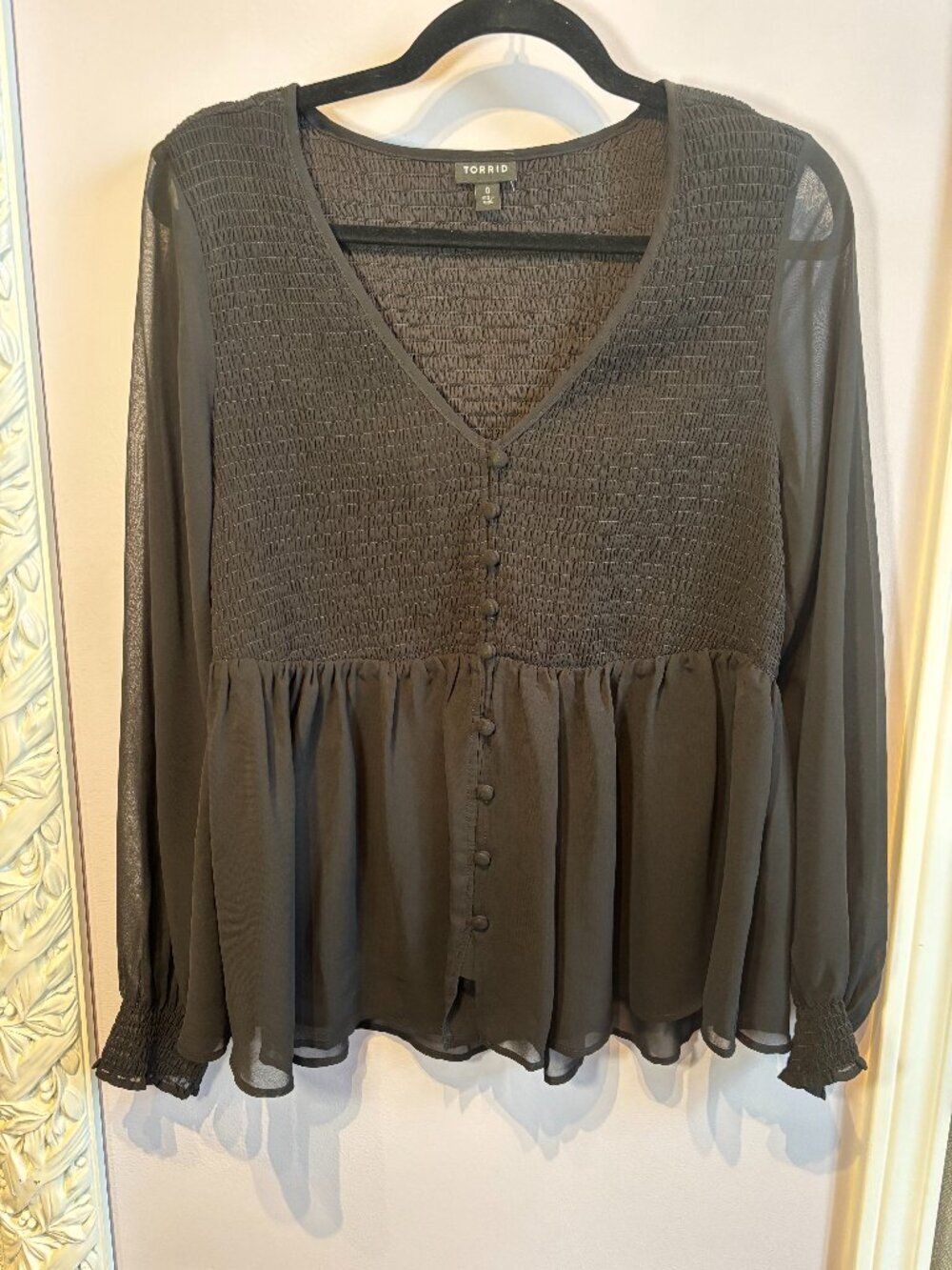 Torrid Black Chic Stretch Top Blouse With Sheer Sleeves Size 0 (10/12)